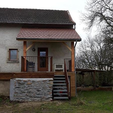 Agreable Gite En Pleine Nature Parmilieu Exterior photo